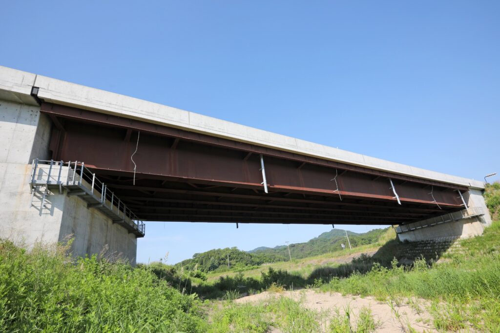 【優良県営建設工事表彰】　　　　　　　　長沢川橋