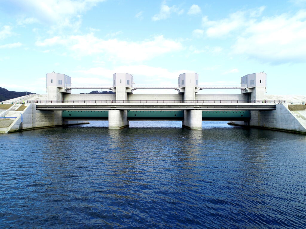 小鎚川水門