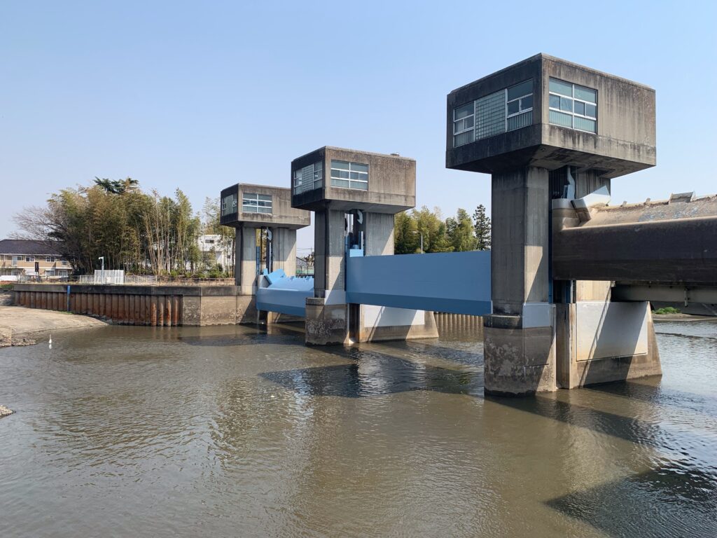 古利根川水門